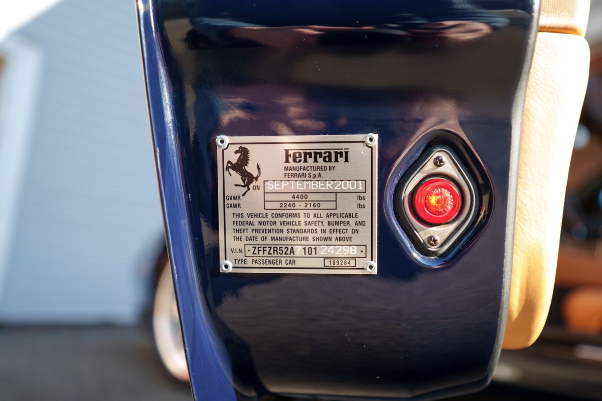 2001 Ferrari 550 Barchetta Pininfarina