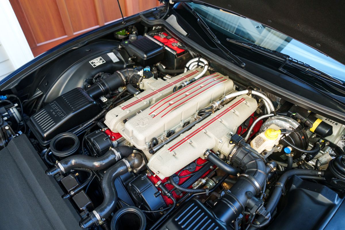 2001 Ferrari 550 Barchetta Pininfarina