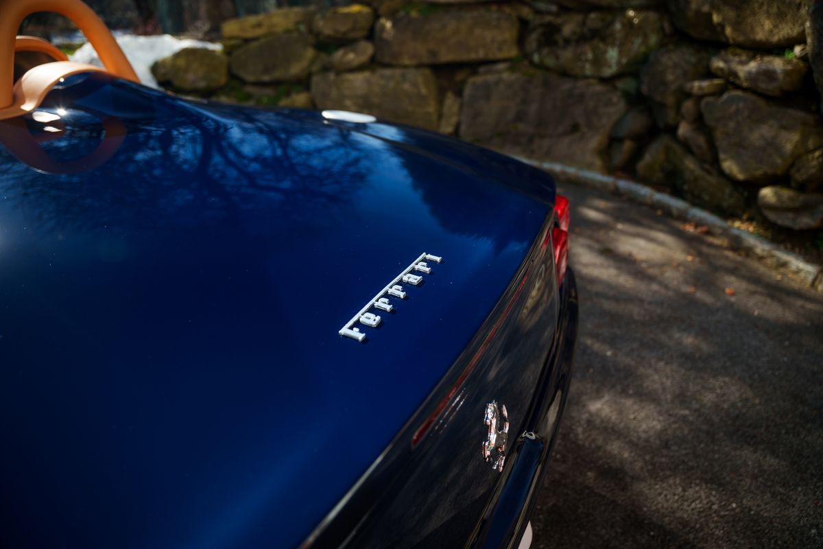 2001 Ferrari 550 Barchetta Pininfarina