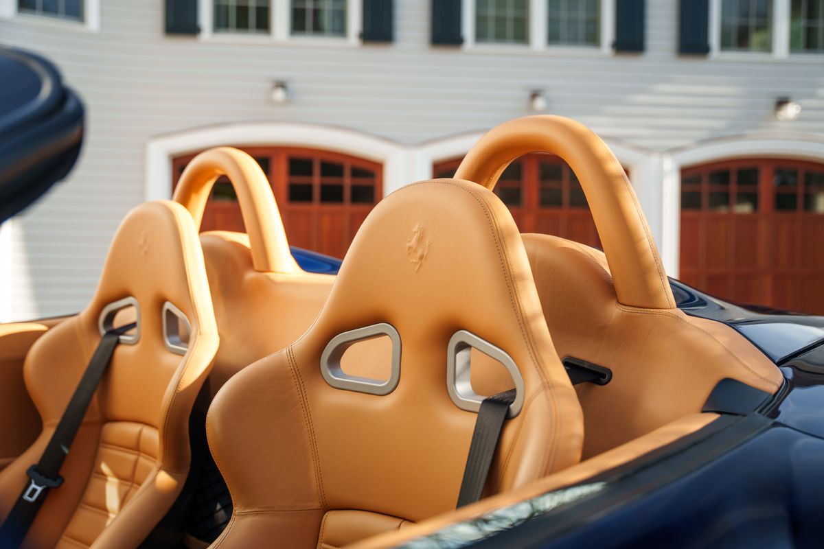 2001 Ferrari 550 Barchetta Pininfarina