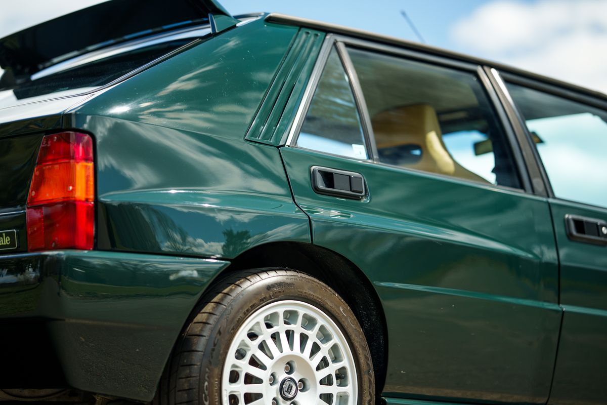1992 Lancia Delta HF Integrale 8V Evoluzione "Serie Speciale"