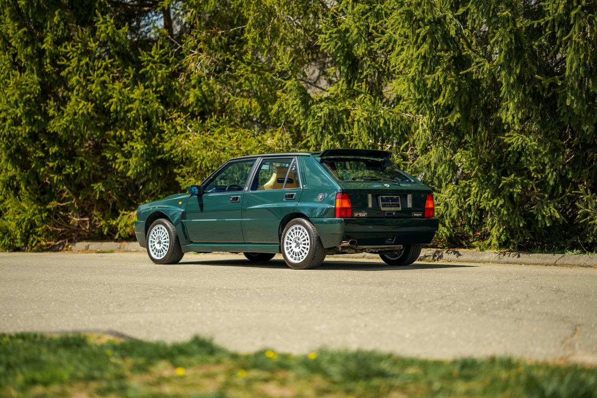 1992 Lancia Delta HF Integrale 8V Evoluzione "Serie Speciale"