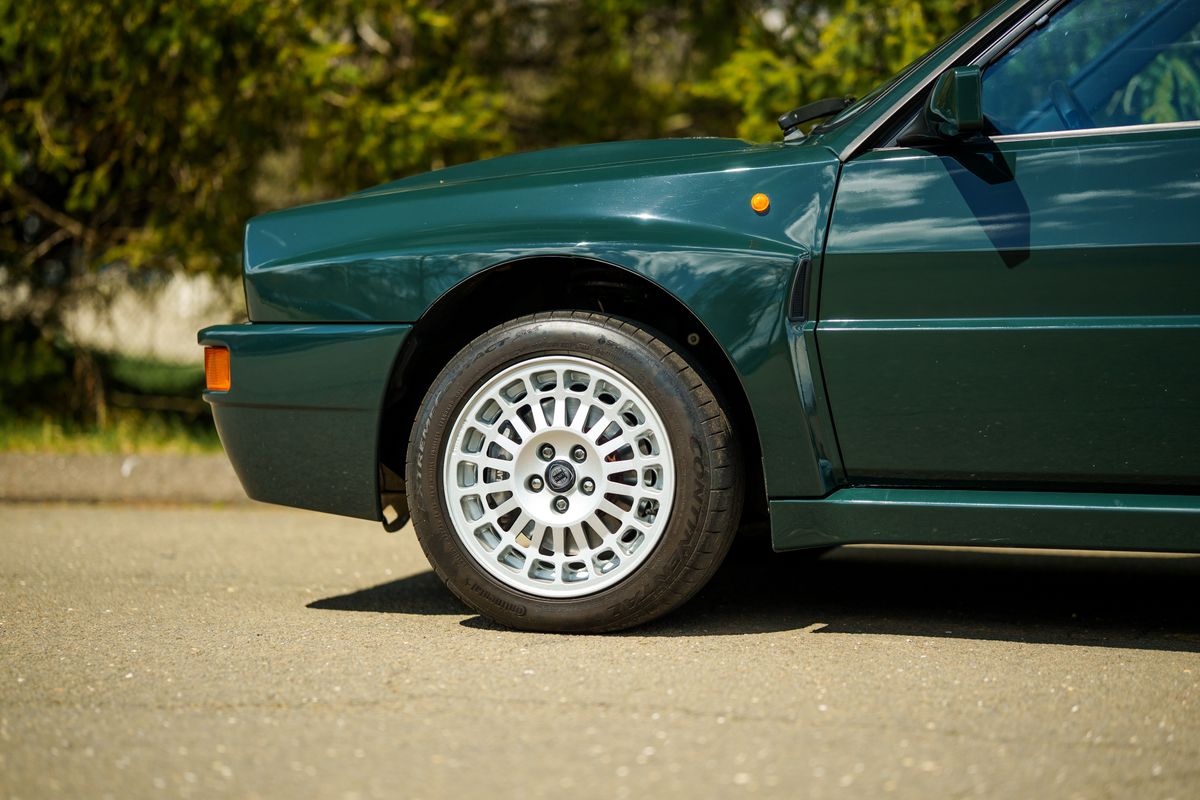 1992 Lancia Delta HF Integrale 8V Evoluzione "Serie Speciale"
