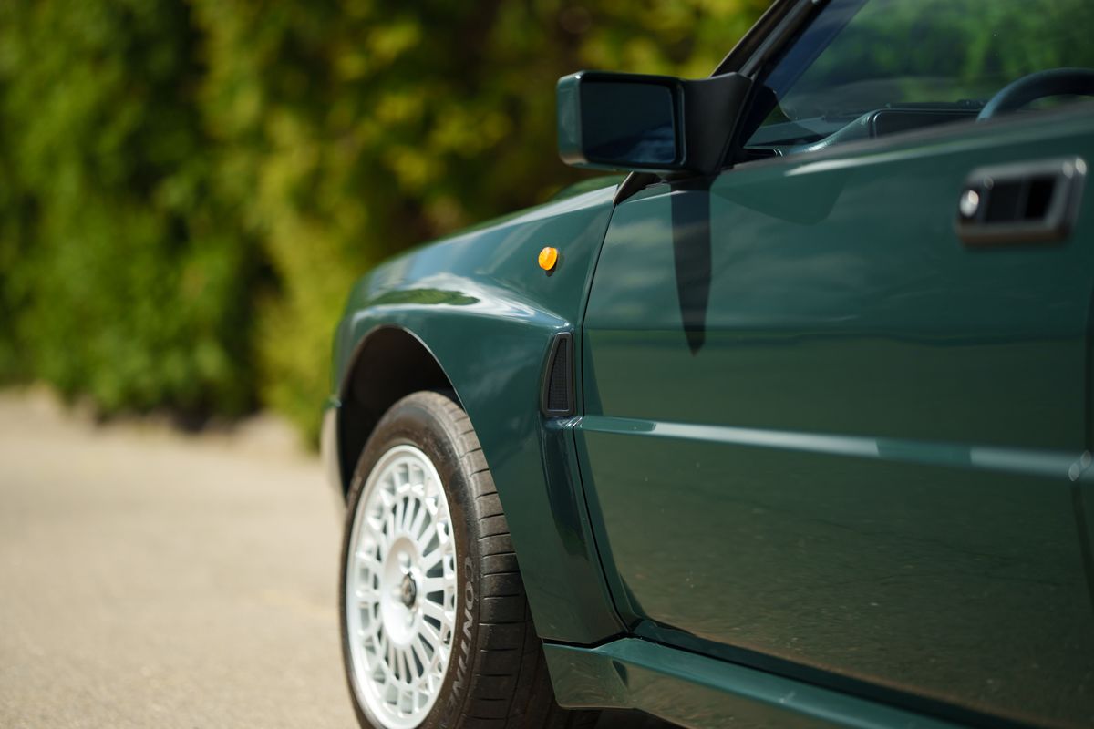 1992 Lancia Delta HF Integrale 8V Evoluzione "Serie Speciale"