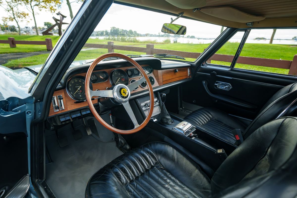 1967 Ferrari 330 GT 2+2