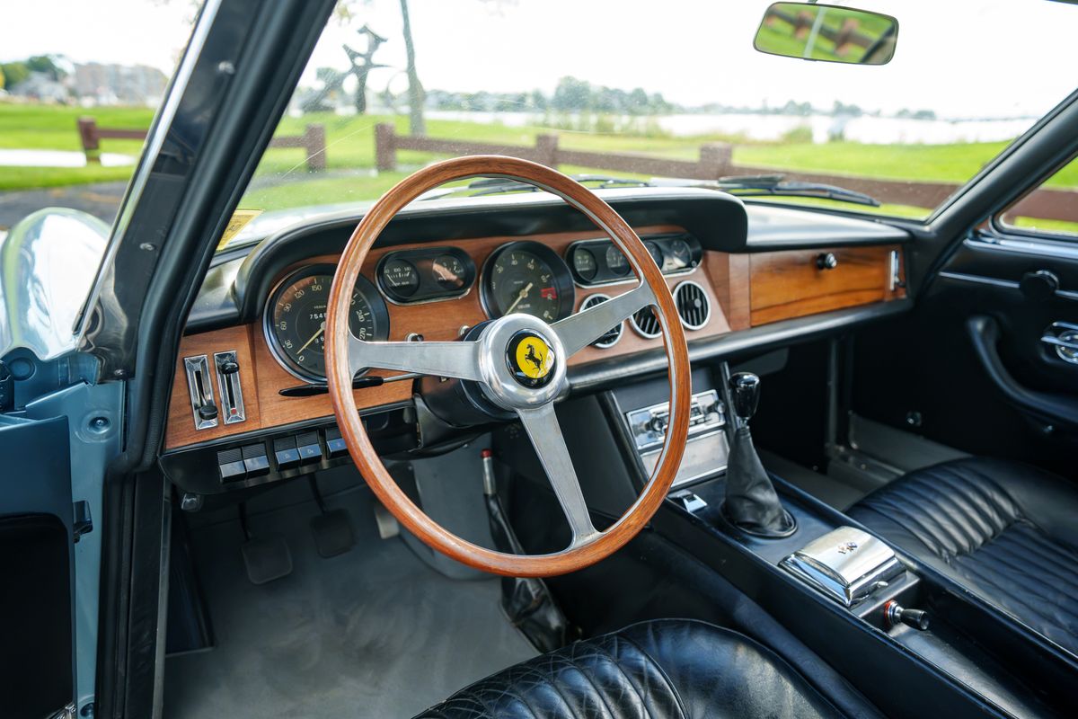 1967 Ferrari 330 GT 2+2