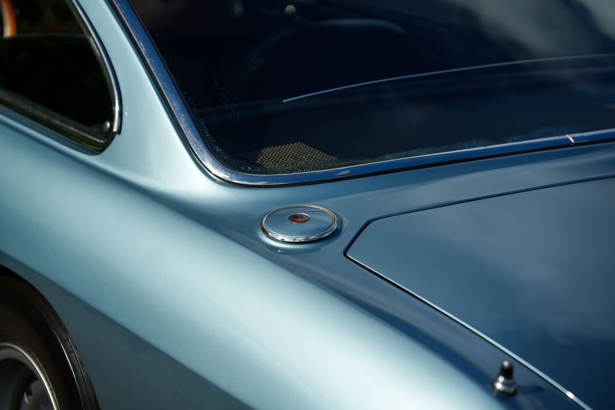 1967 Ferrari 330 GT 2+2