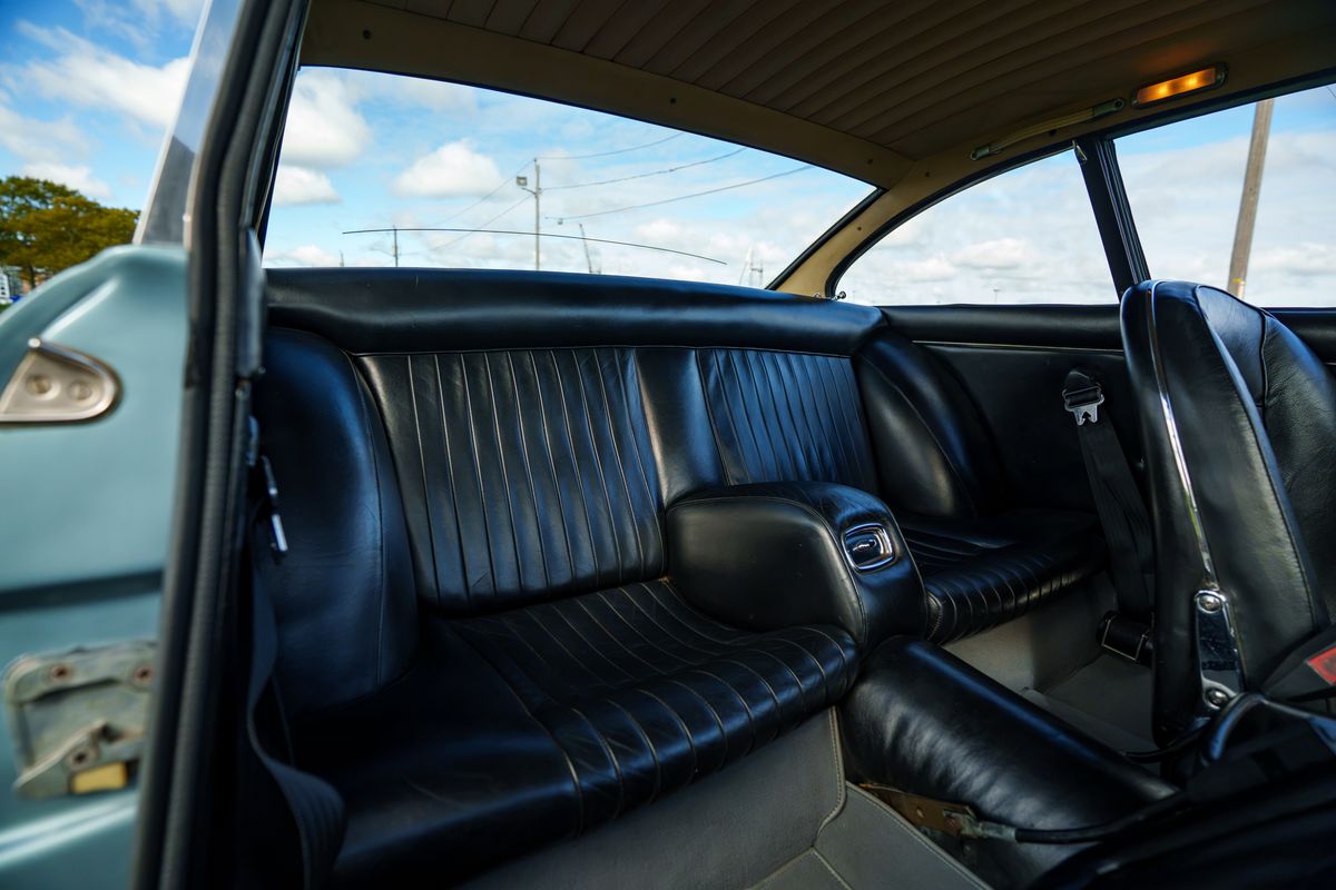 1967 Ferrari 330 GT 2+2
