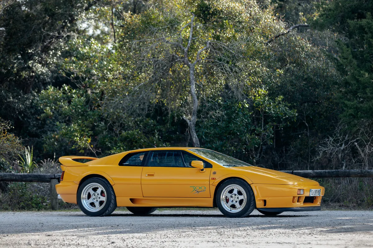 1994 Lotus Esprit Sport 300